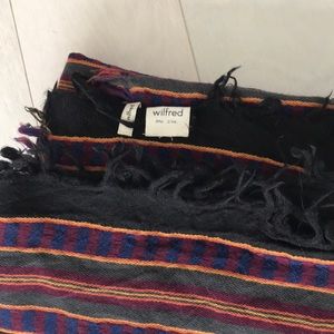 Aritzia Wilfred Blanket Scarf